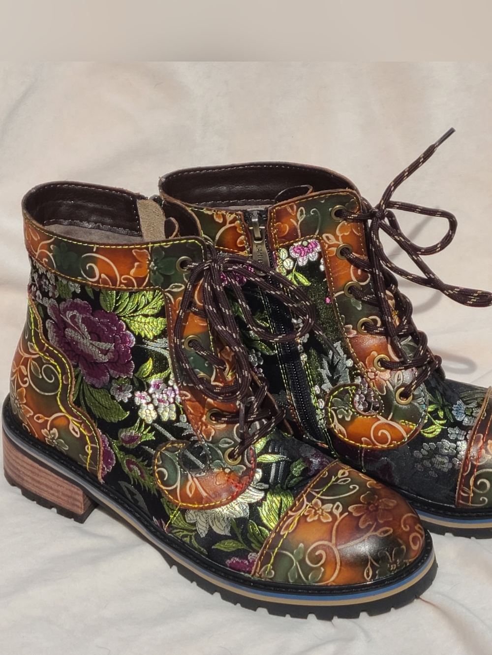 L'artiste by Spring Step MedusaFloral Patchwork Combat Lace UpBoots Size: 9/40 - Picture 2 of 11